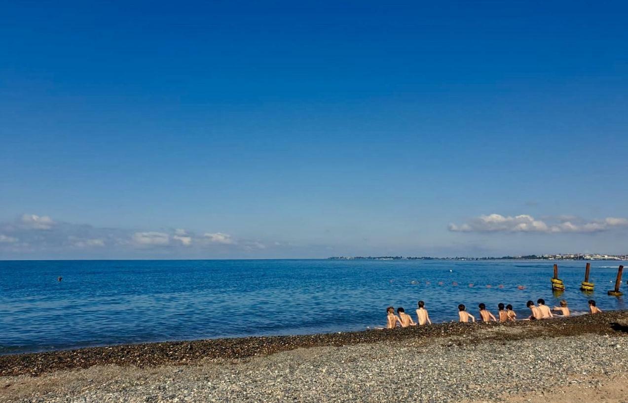 Boutique Hotel Amra Sukhumi Bagian luar foto